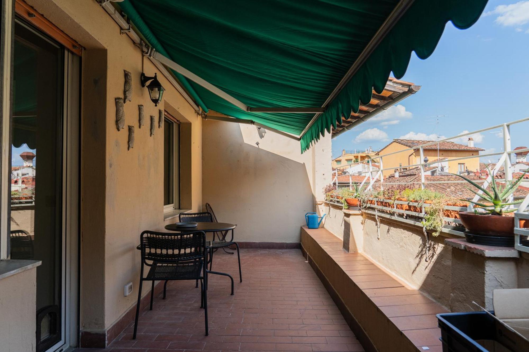 Friendly & Small 1-Br Apt With Beautiful Terrace Florenţa Exterior foto