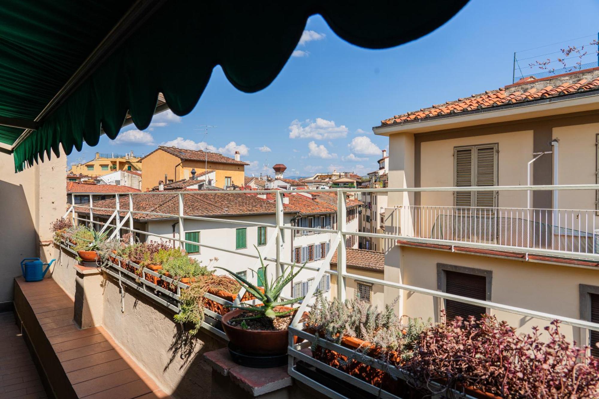 Friendly & Small 1-Br Apt With Beautiful Terrace Florenţa Exterior foto